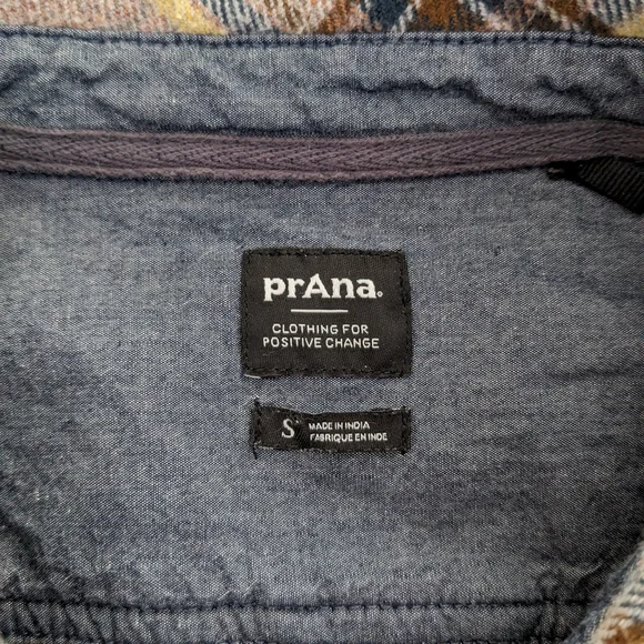 100% Cotton Prana Flannel Button Down - Picture 2 of 5
